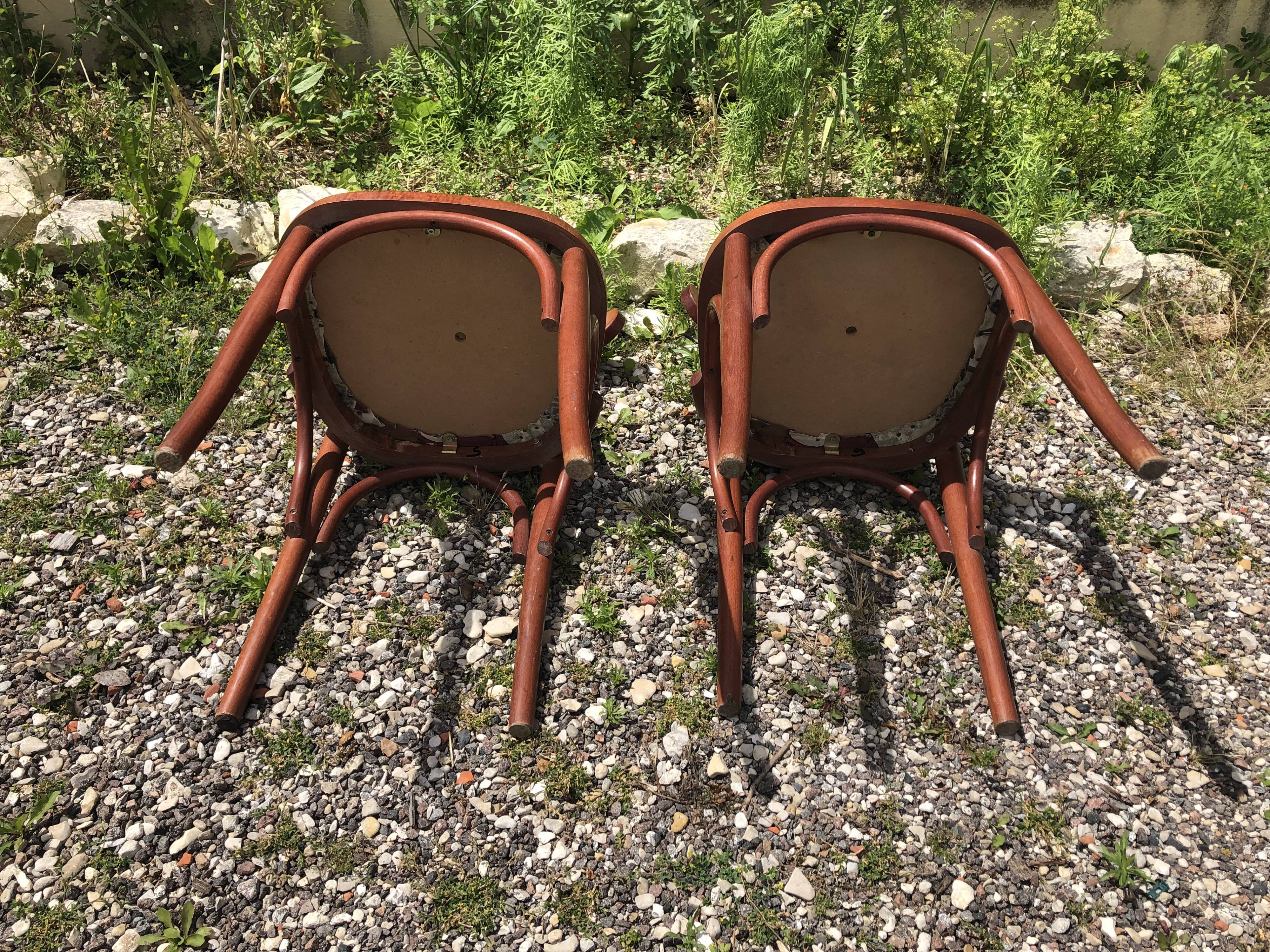 Pair of vintage bentwood chair + route 66 fabric seat