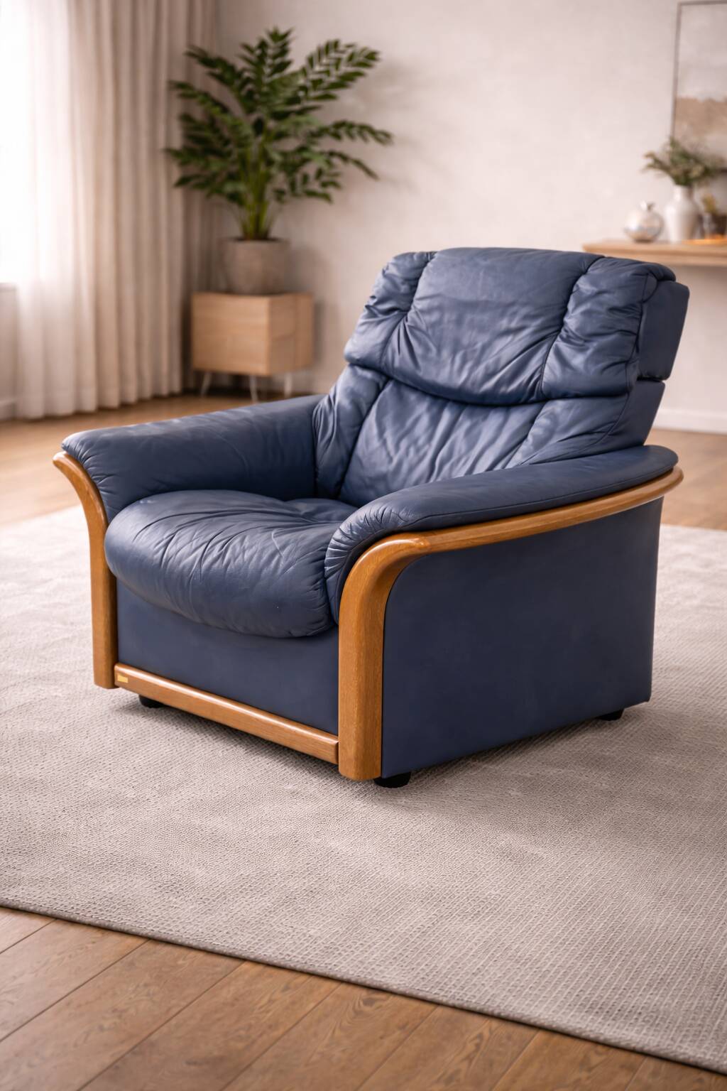 Ekornes Stressless —4 of Adjustable Swivel Armchairs — Blue Leather & Beech