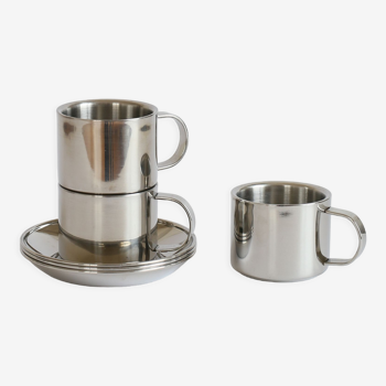 Lot de 3 tasses en métal