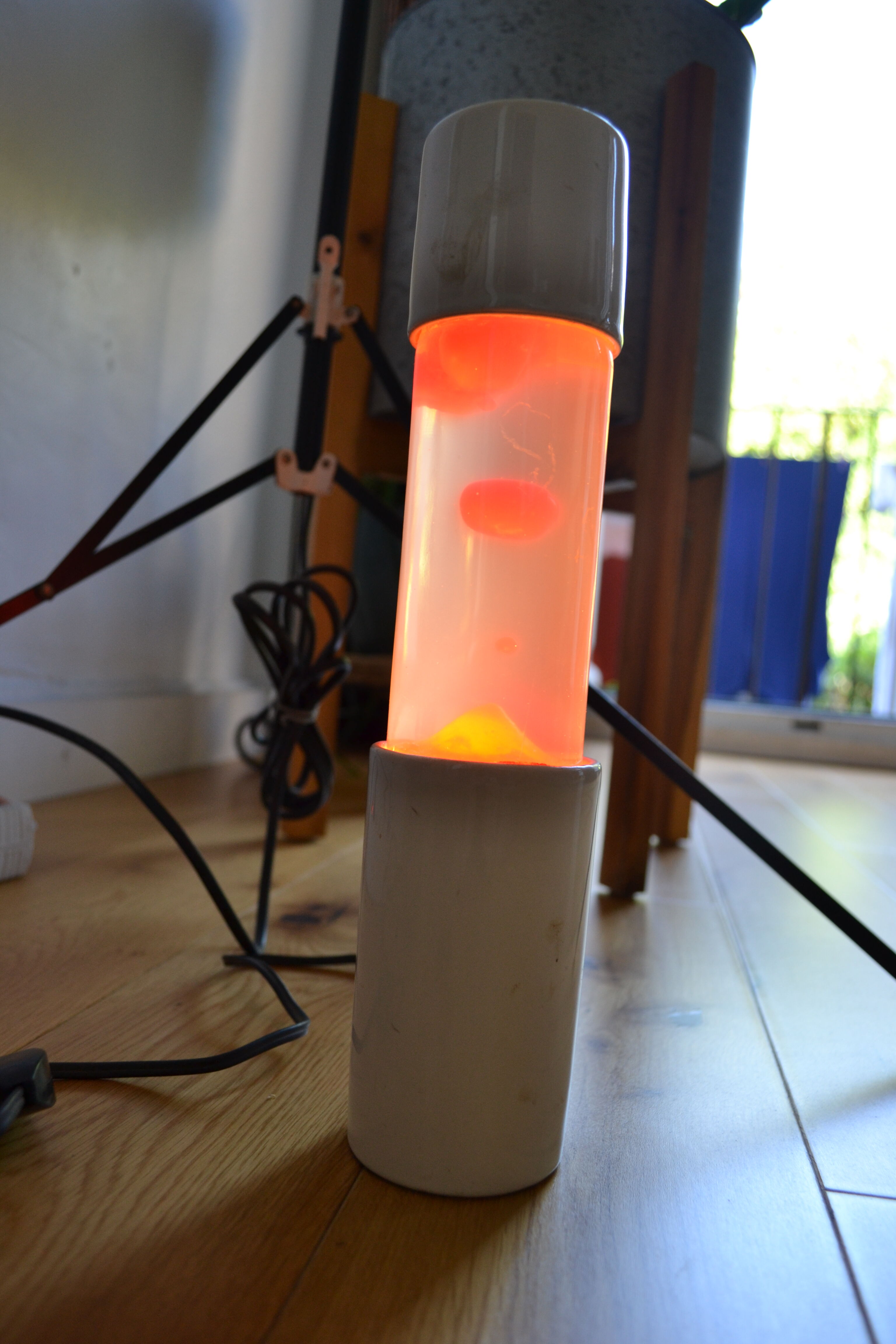 Psychedelic lamp 70's lava space age