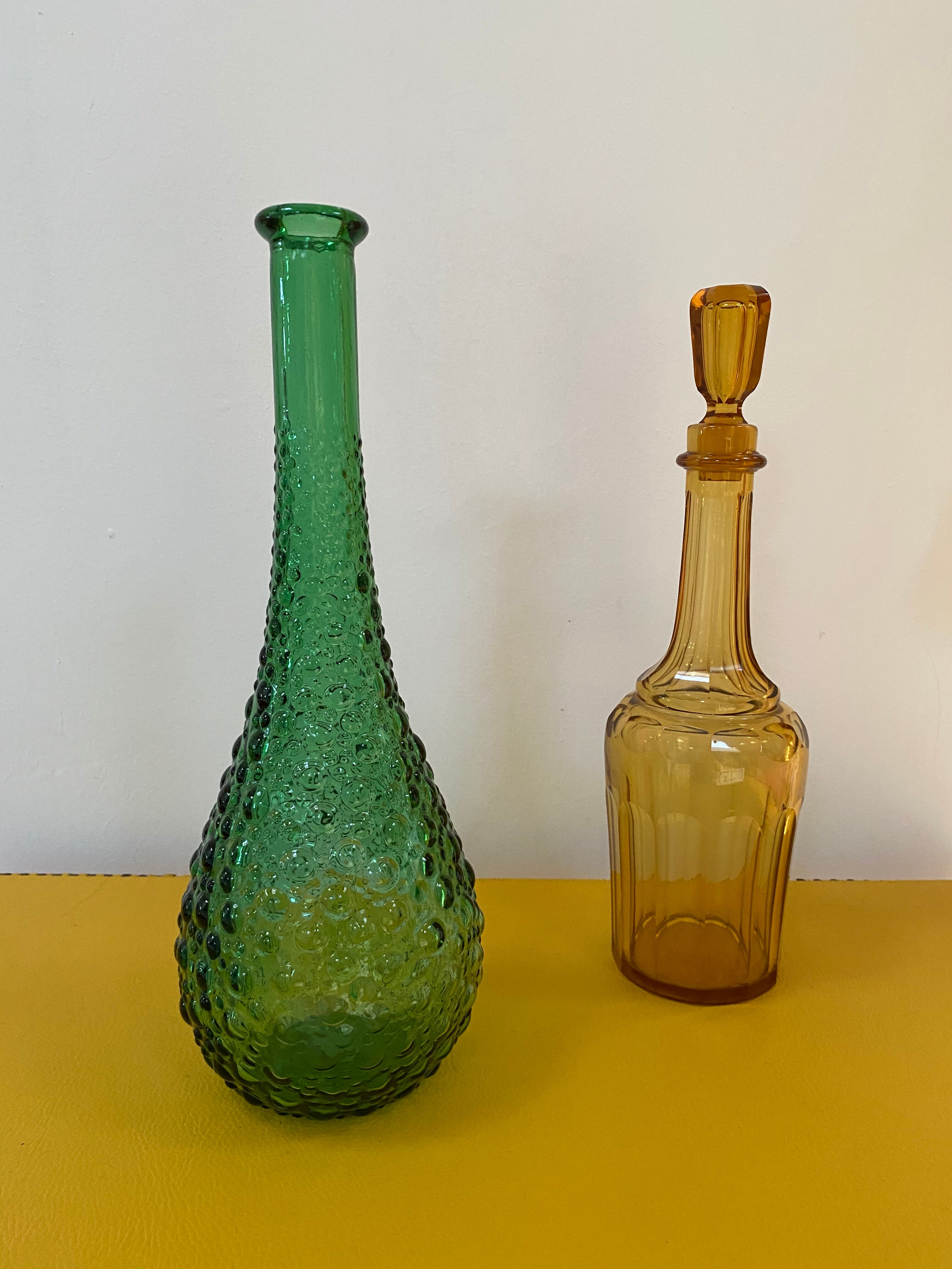 Empoli carafe with bubbled glass