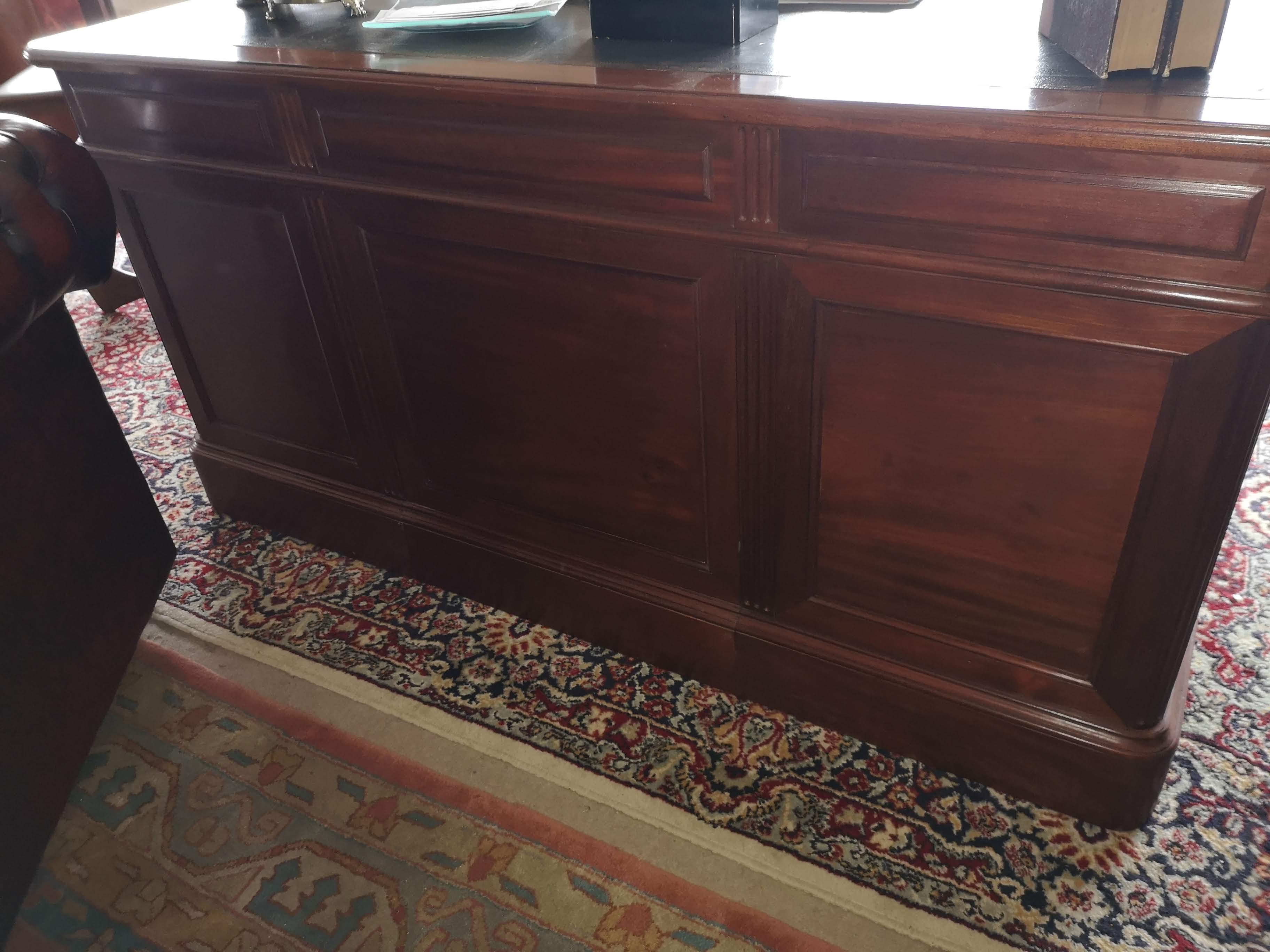 Mahogany minister's office