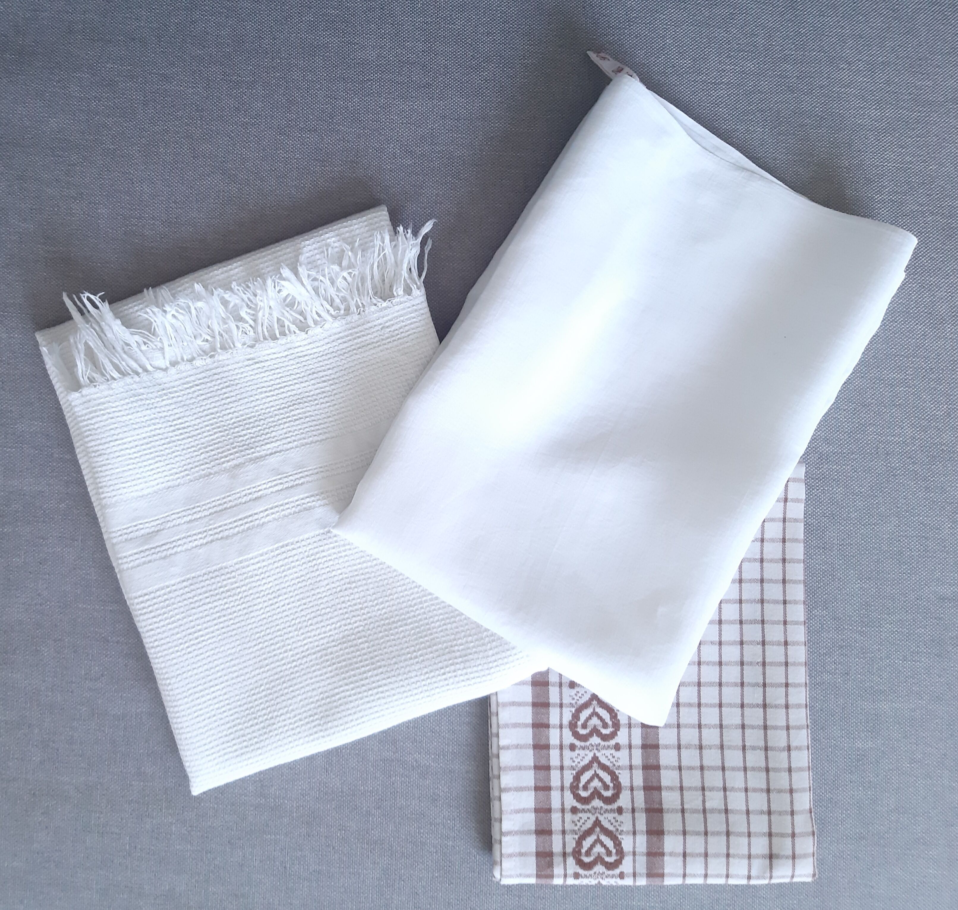 3 tea towels