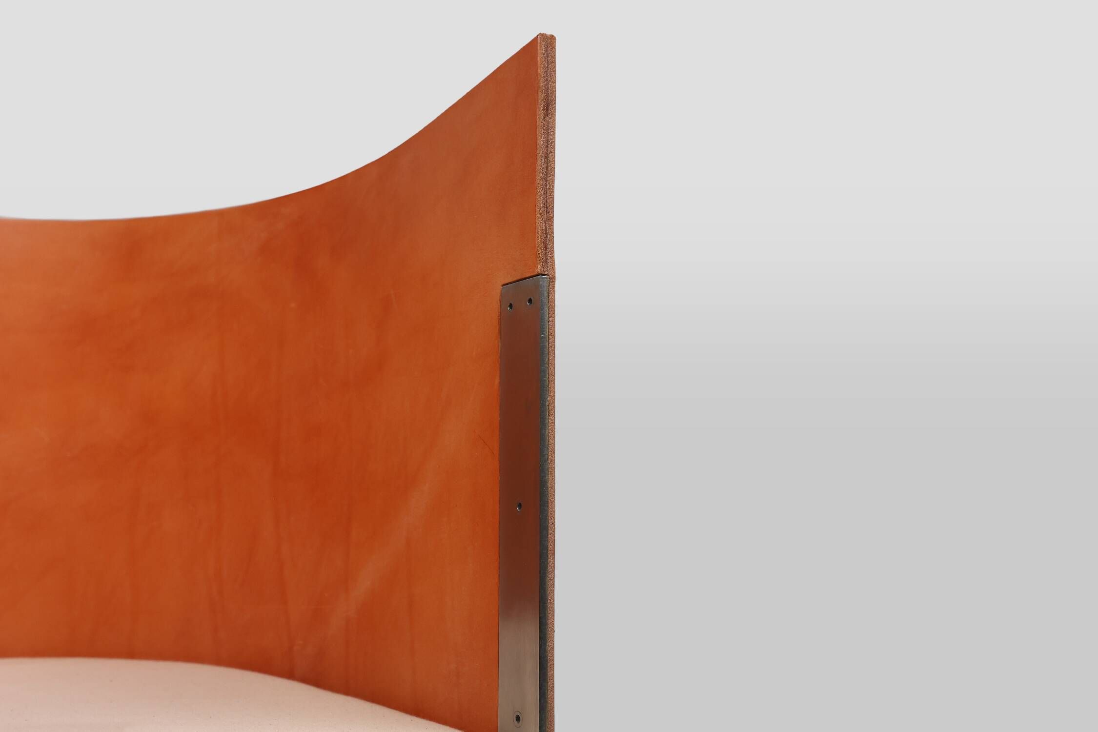 Maarten van Severen S88 easy chair in saddle leather and steel, Belgium 198