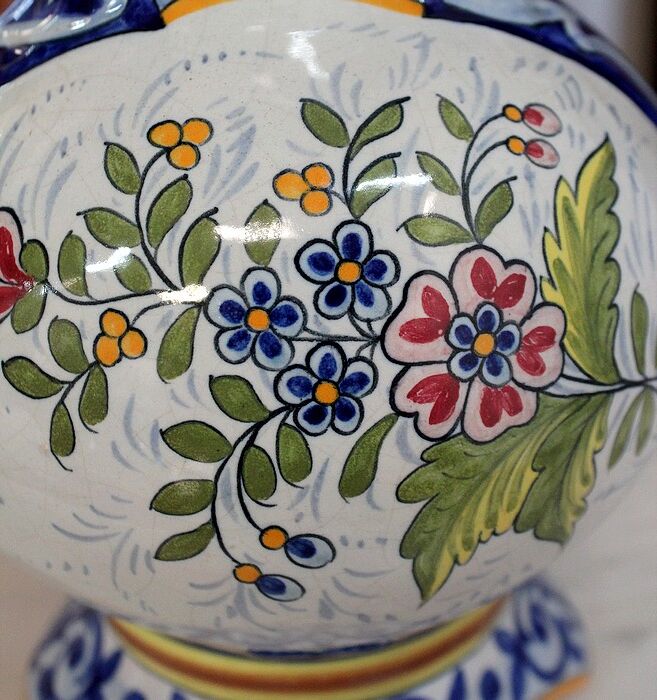 Pair of vases in quimper earthenware - late nineteenth