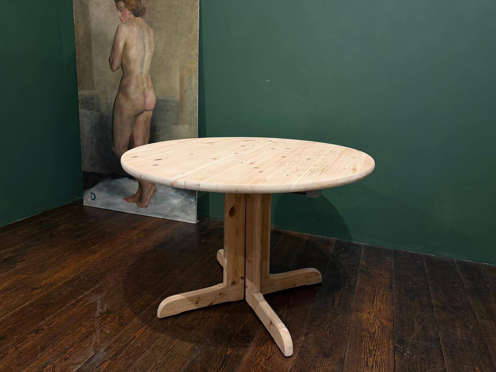 Table ronde à rallonge en sapin