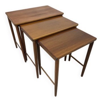Set of 3 Scandinavian nesting tables in teak – 1960s