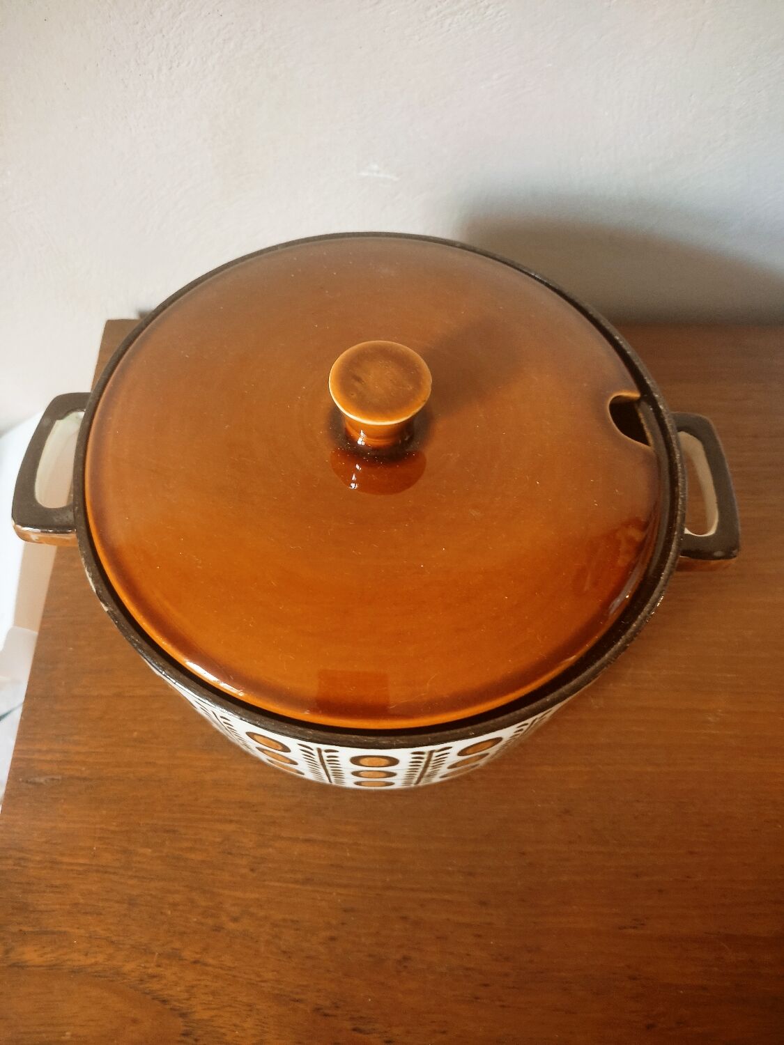 Earthenware casserole by Boch walnut model