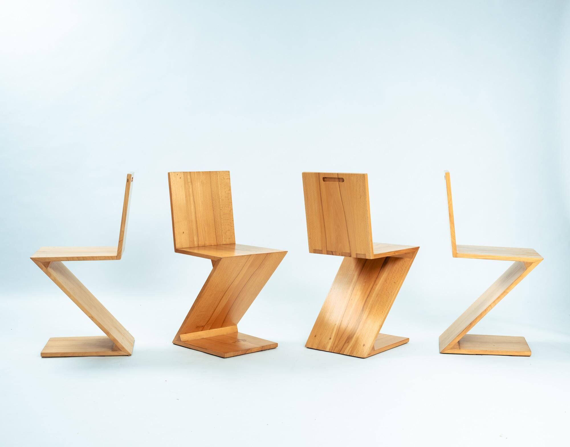 4 Zig Zag Ashwood Modernist Chairs after design Gerrit Rietveld, De Stijl 1930's