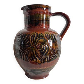 Large Hungarian ceramic jug/potiche