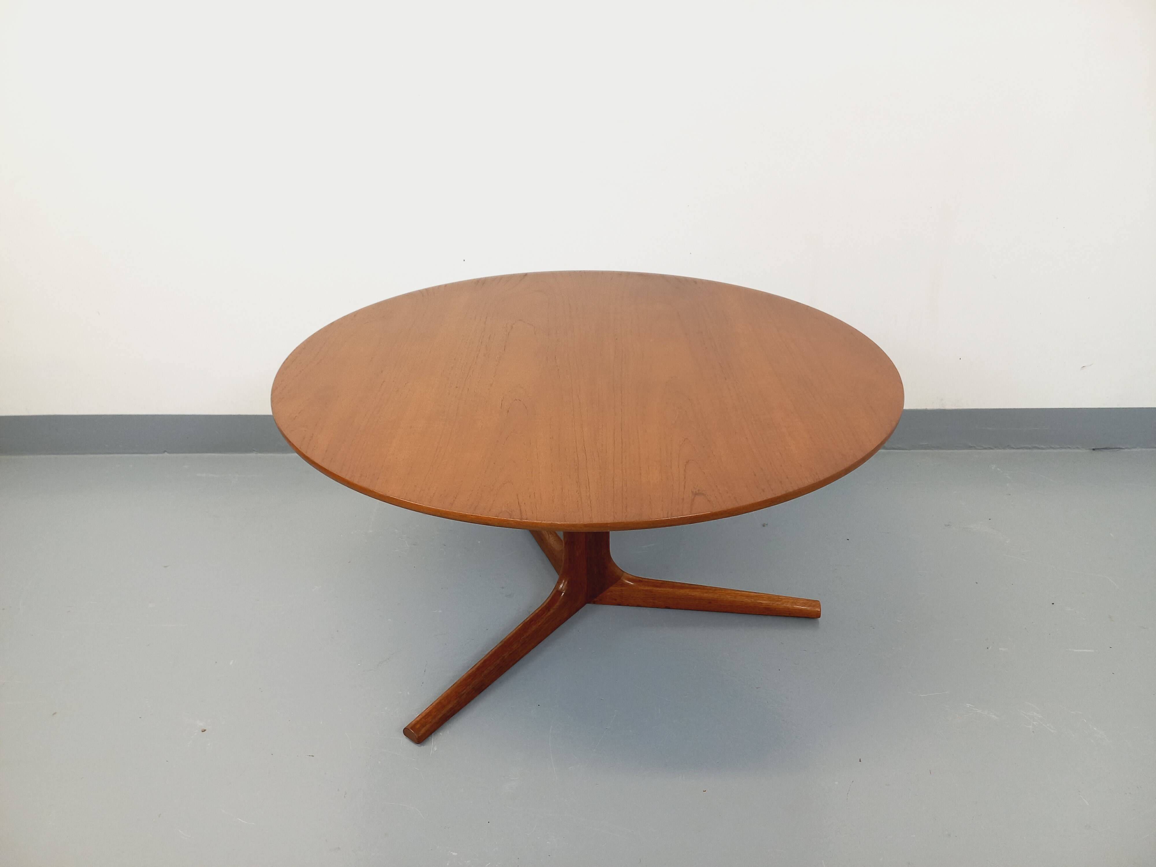 Bernhard Pedersen & Son Vintage Danish Scandinavian Round Coffee Table Teak