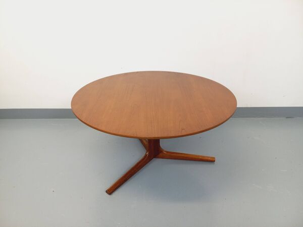 Table basse ronde scandinave danoise vintage Bernhard Pedersen & Son teck