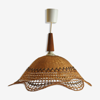 Rattan vintage suspension