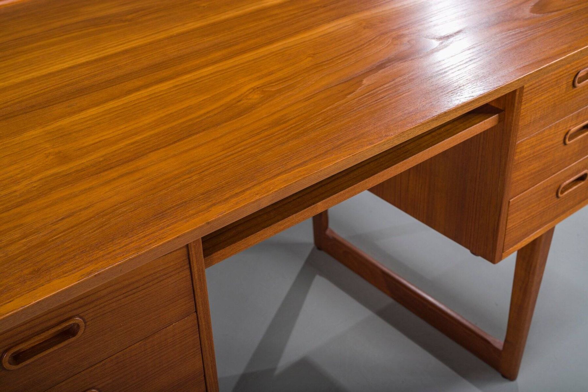 Mid-century Danish freestanding teak desk with raised lip edge, 1960s