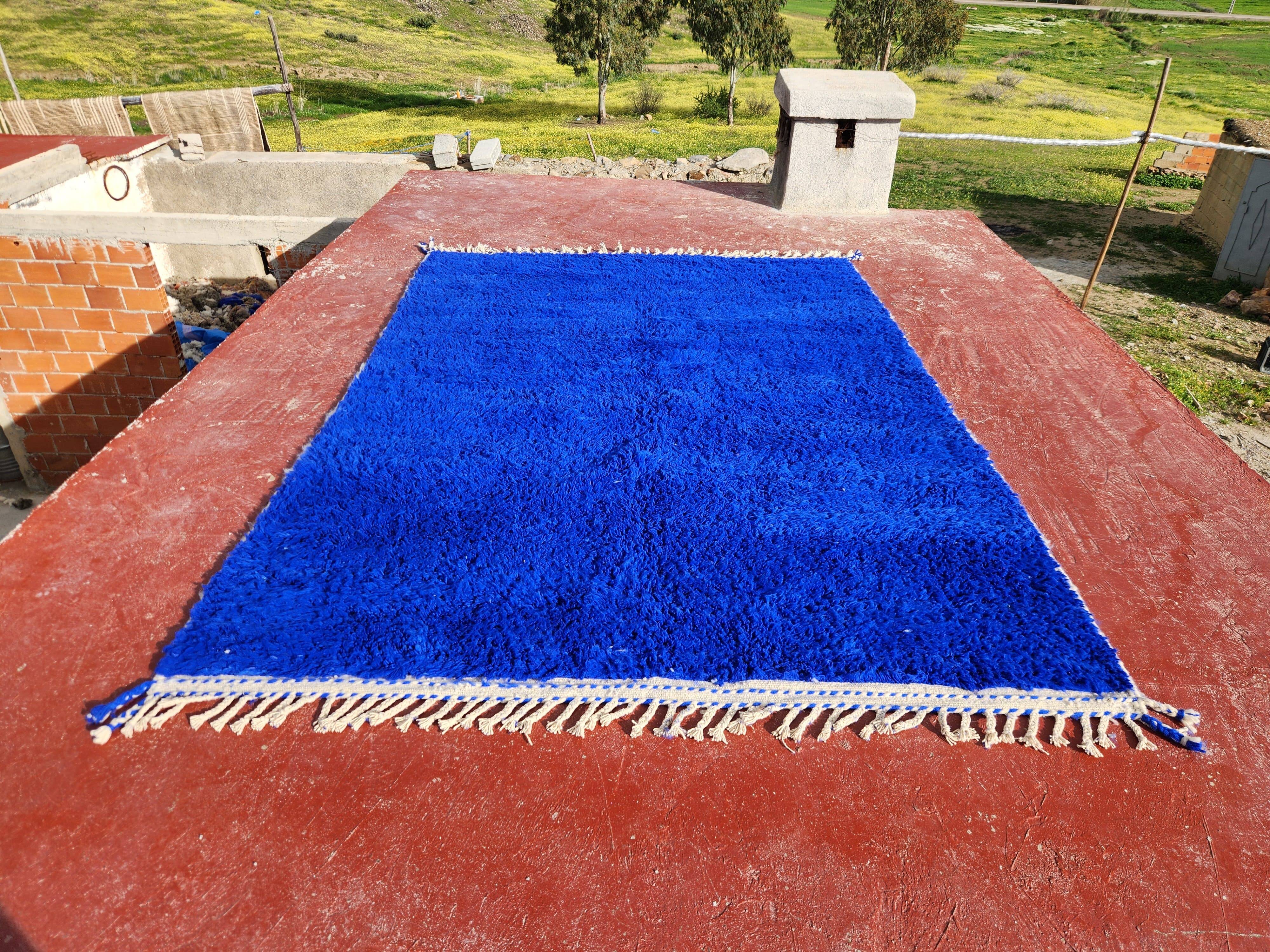 Large Beni Ouarain Berber rug in Majorelle blue, 300x200 cm – thick wool