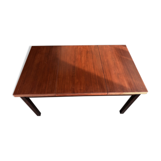 Table scandinave extensible