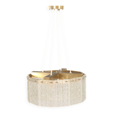 Plafonnier en verre moulé et laiton Carl Fagerlund pour Orrefors Suède 1960