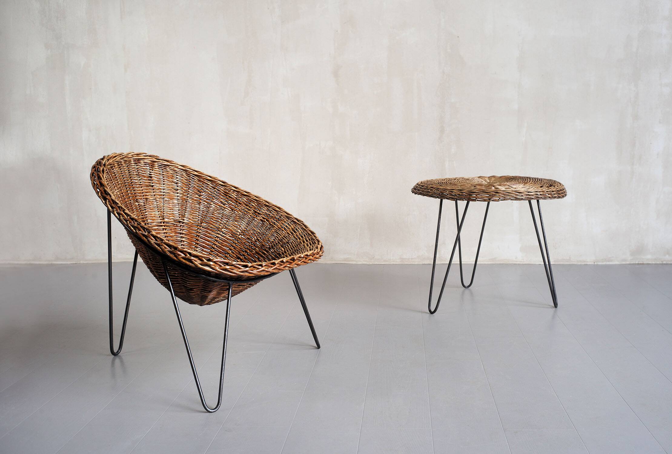 Roberto Mango, armchair and coffee table, Italy 1950