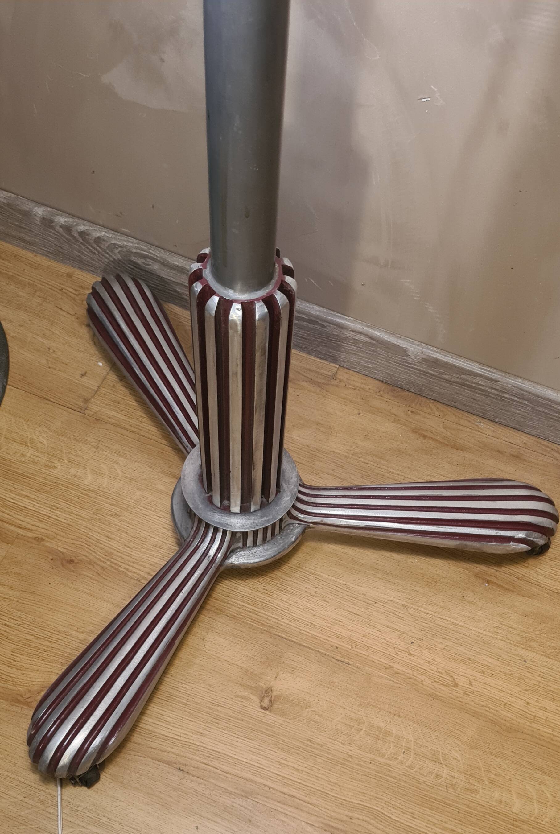 1940 rare style floor lamp projector feet on casters solid aluminum 180x110x70