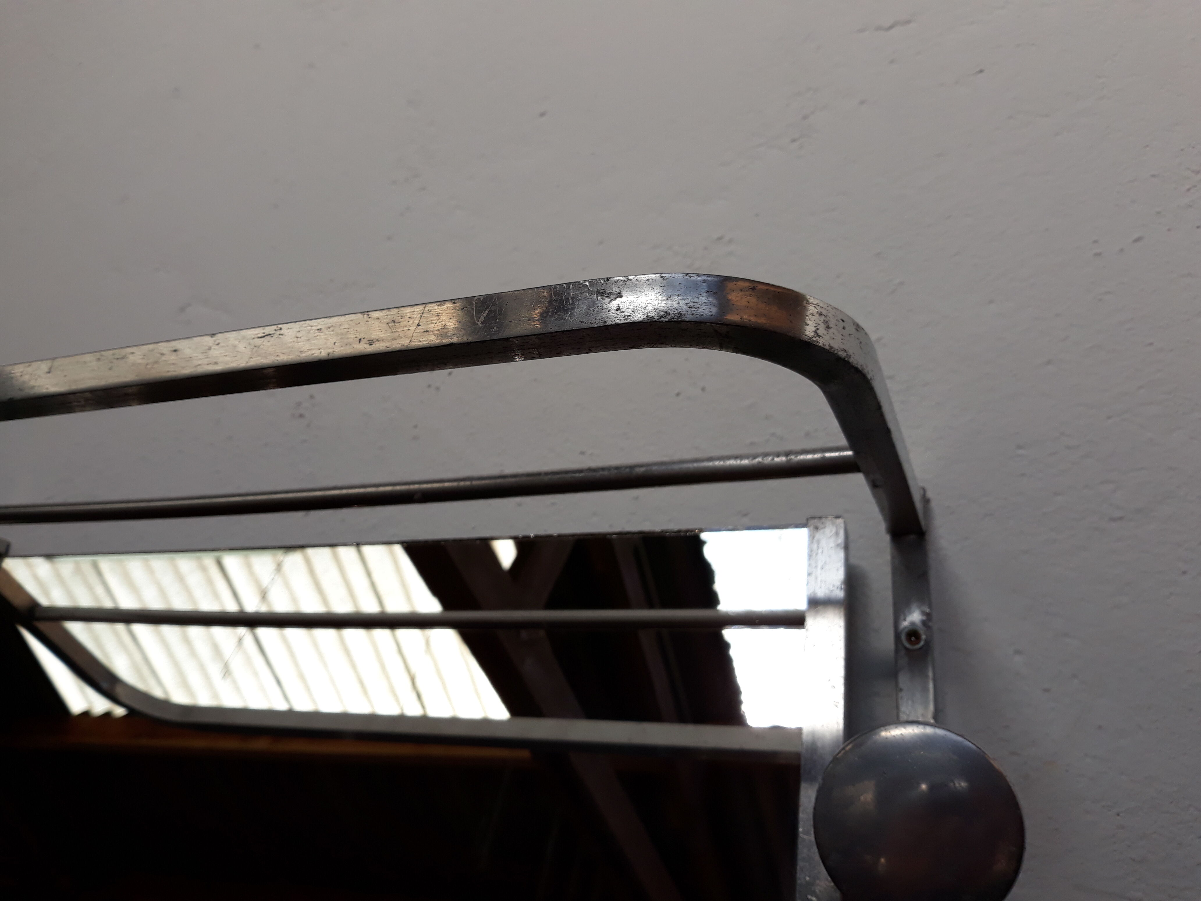 Door with Swivel mirror vintage coats