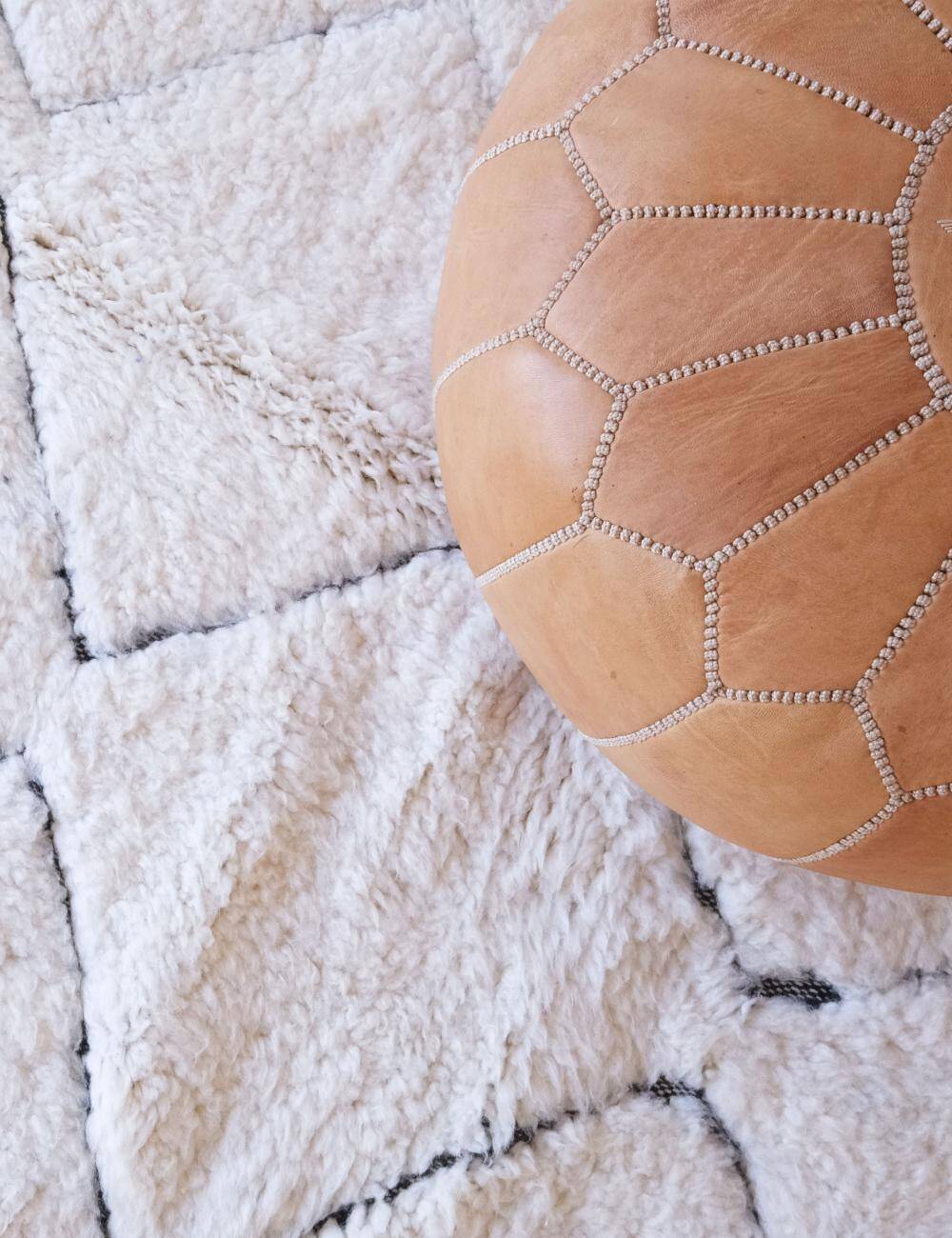 White Beni Ourain Rug - 208 x 137 cm