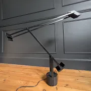 Lampe bureau 'Tizio ''Richard  Sapper pour Artemide.Edition originale