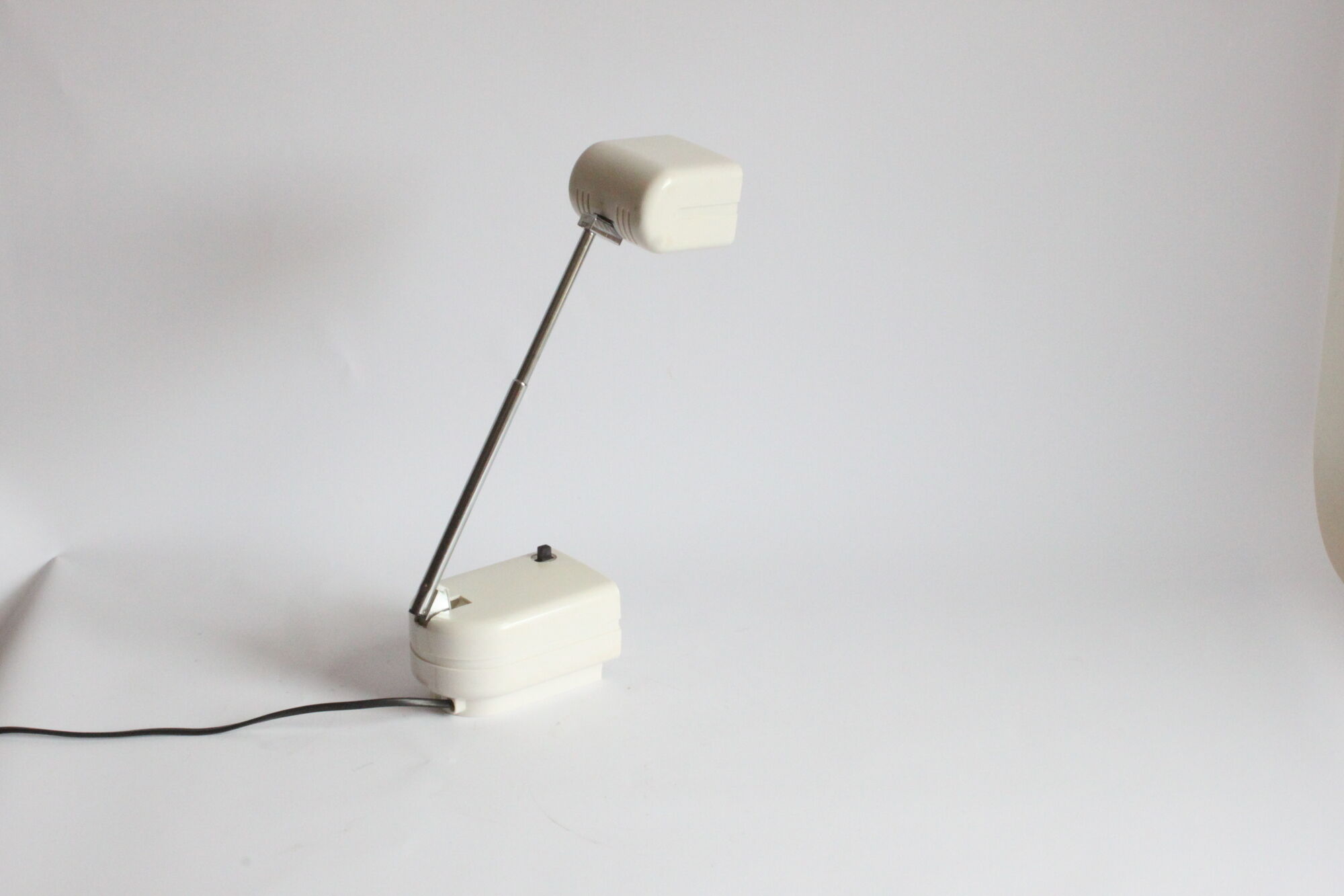 Telescopic bedside or wall lamp, 1960s.