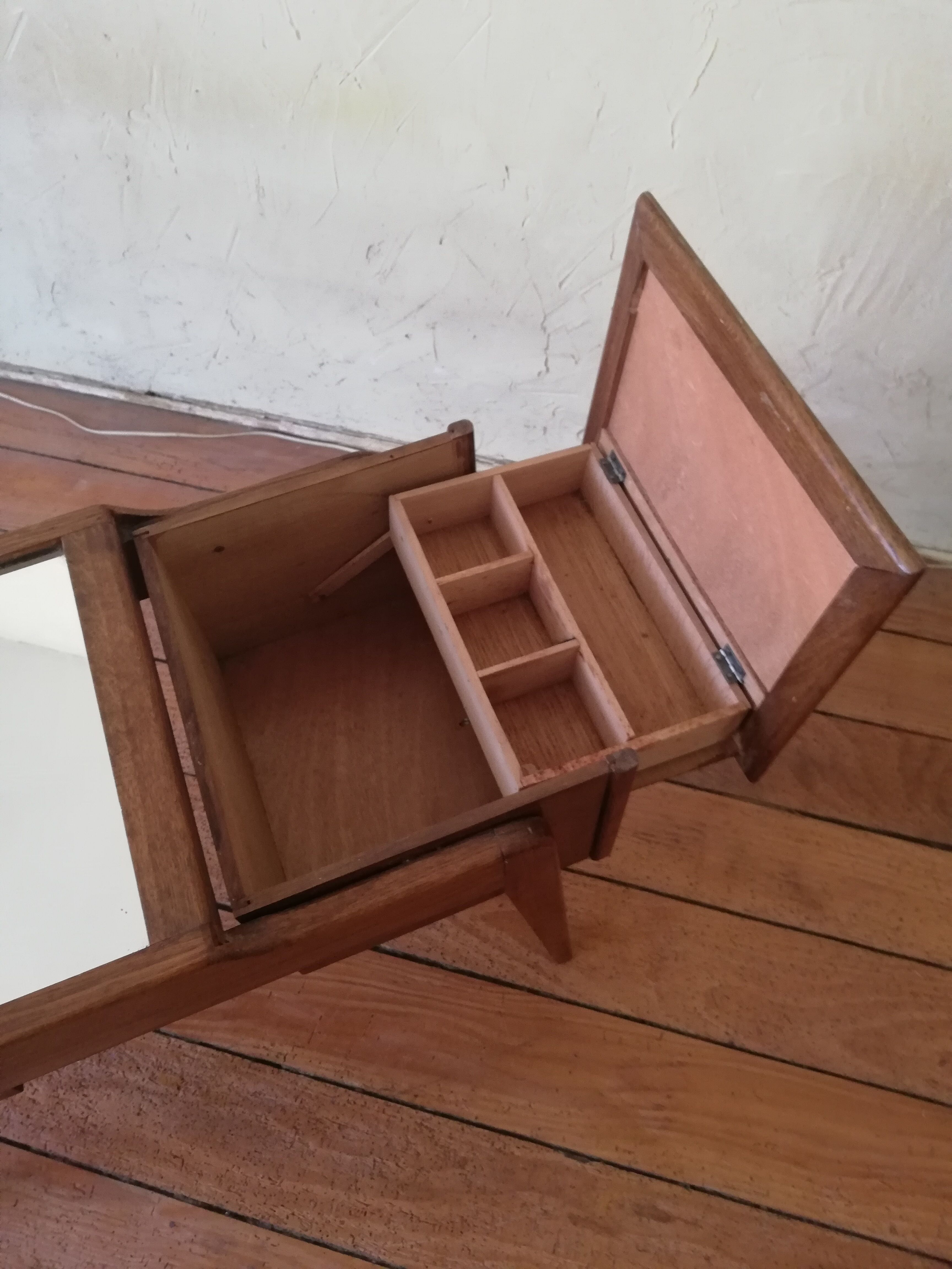 Mirror sewing furniture