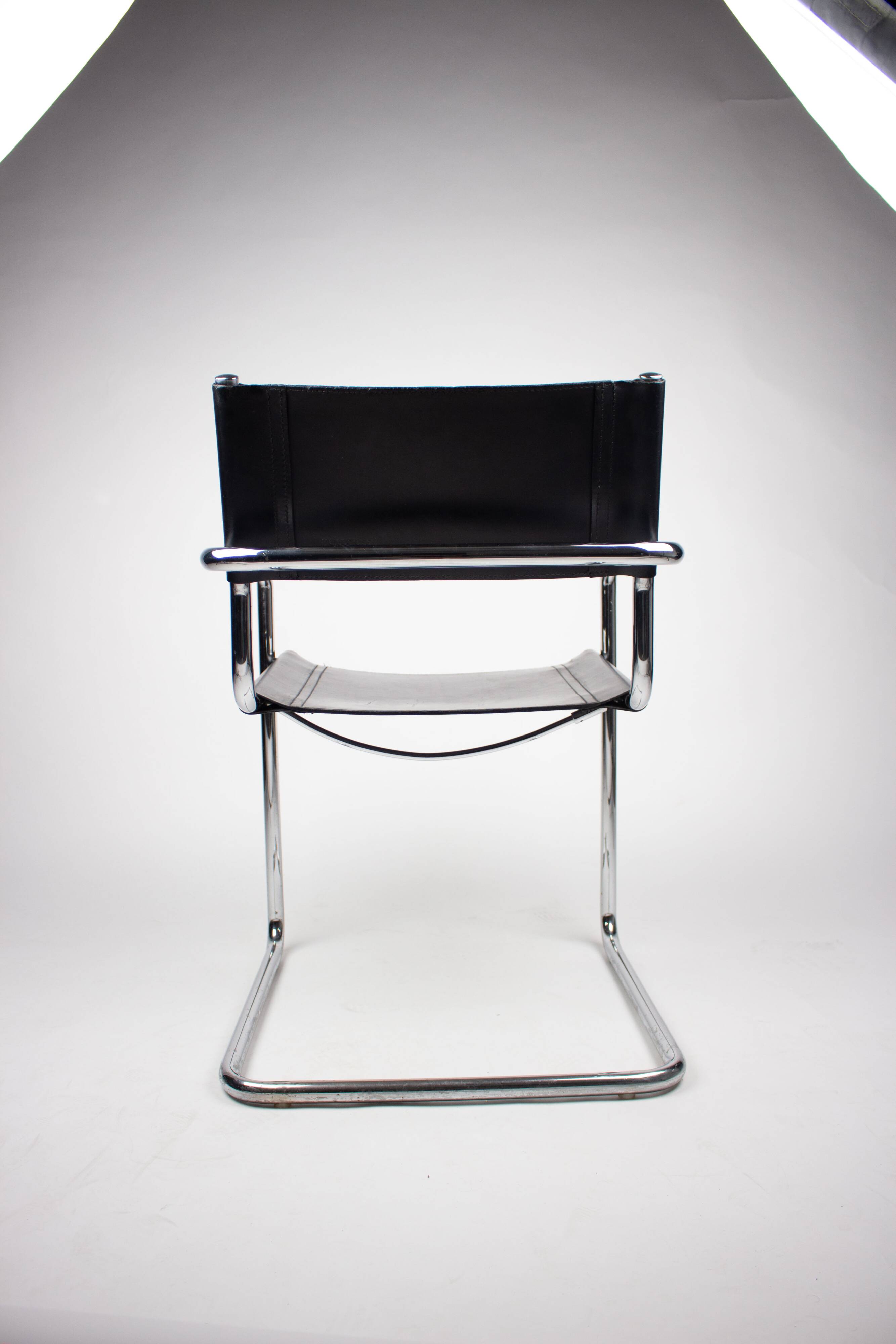 Pair of Matteo Grassi MG5 chairs in black leather and chrome