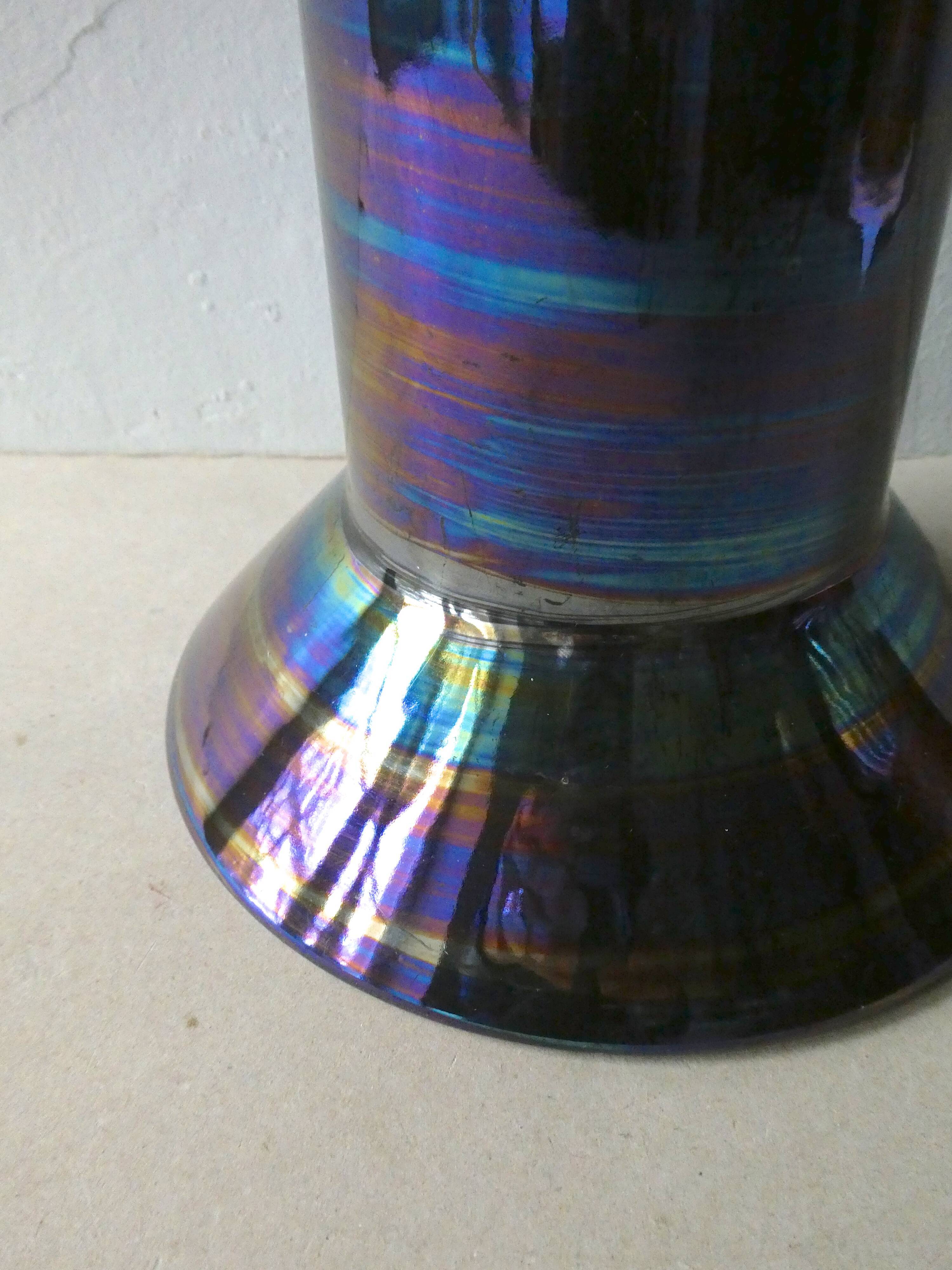 Vase en céramique noire irisée art deco