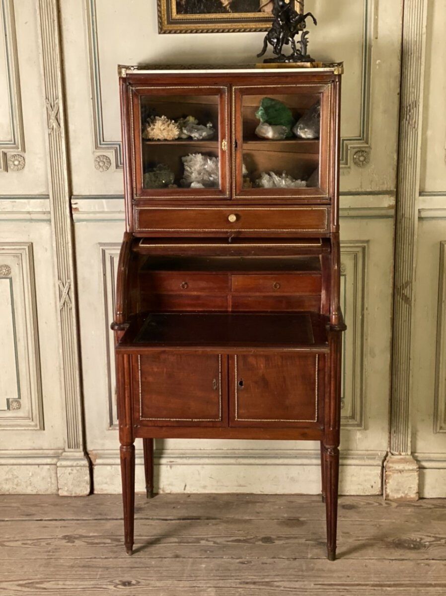 Cylinder desk in solid mahogany, late 18th century