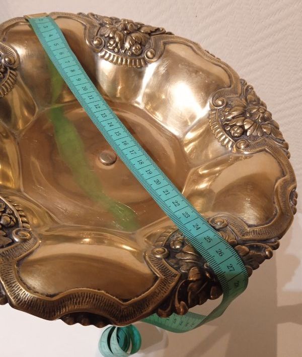 Copper and marble standing cup