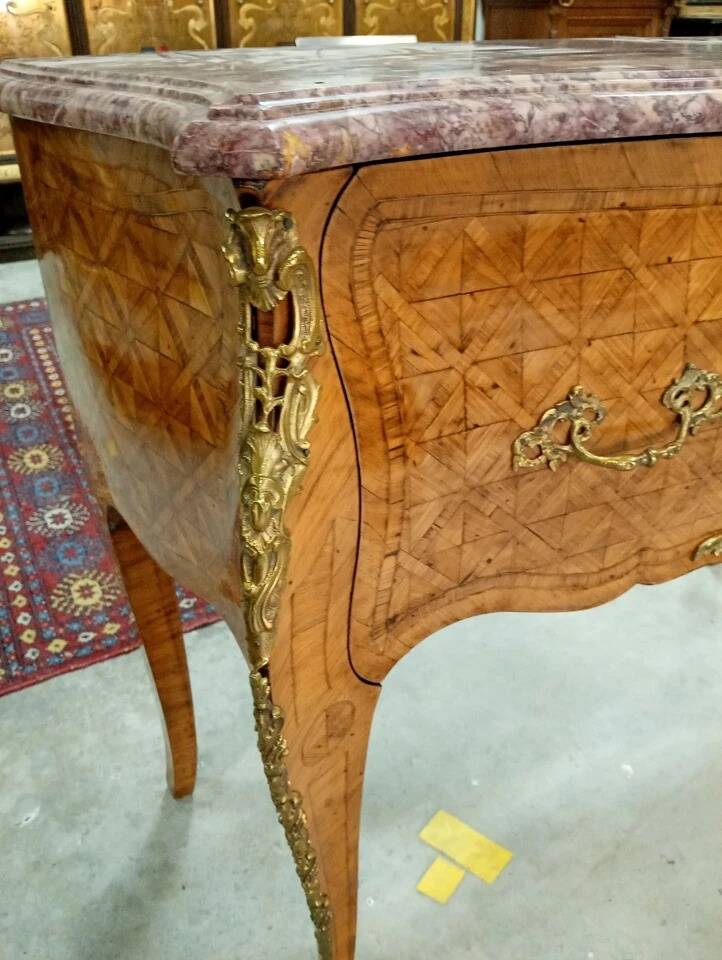 Very rare wig chest with a drawer in Louis XV style with marquetry.