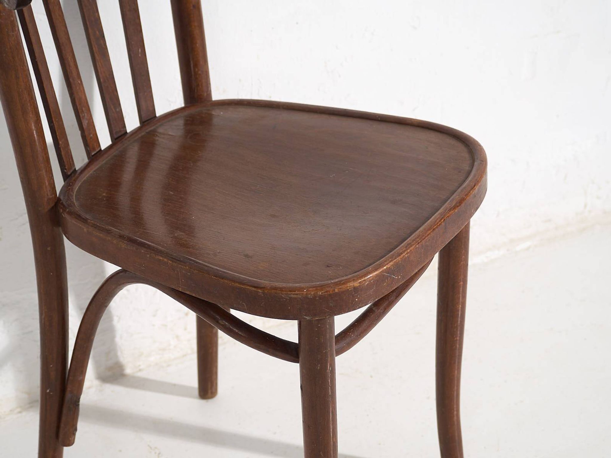 Chaises de bistrot anciennes (vers 1920). Ensemble de 6 pièces #1