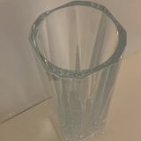 Contemporary crystal vase