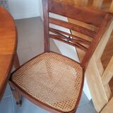 Table à manger ovale et 4 chaises