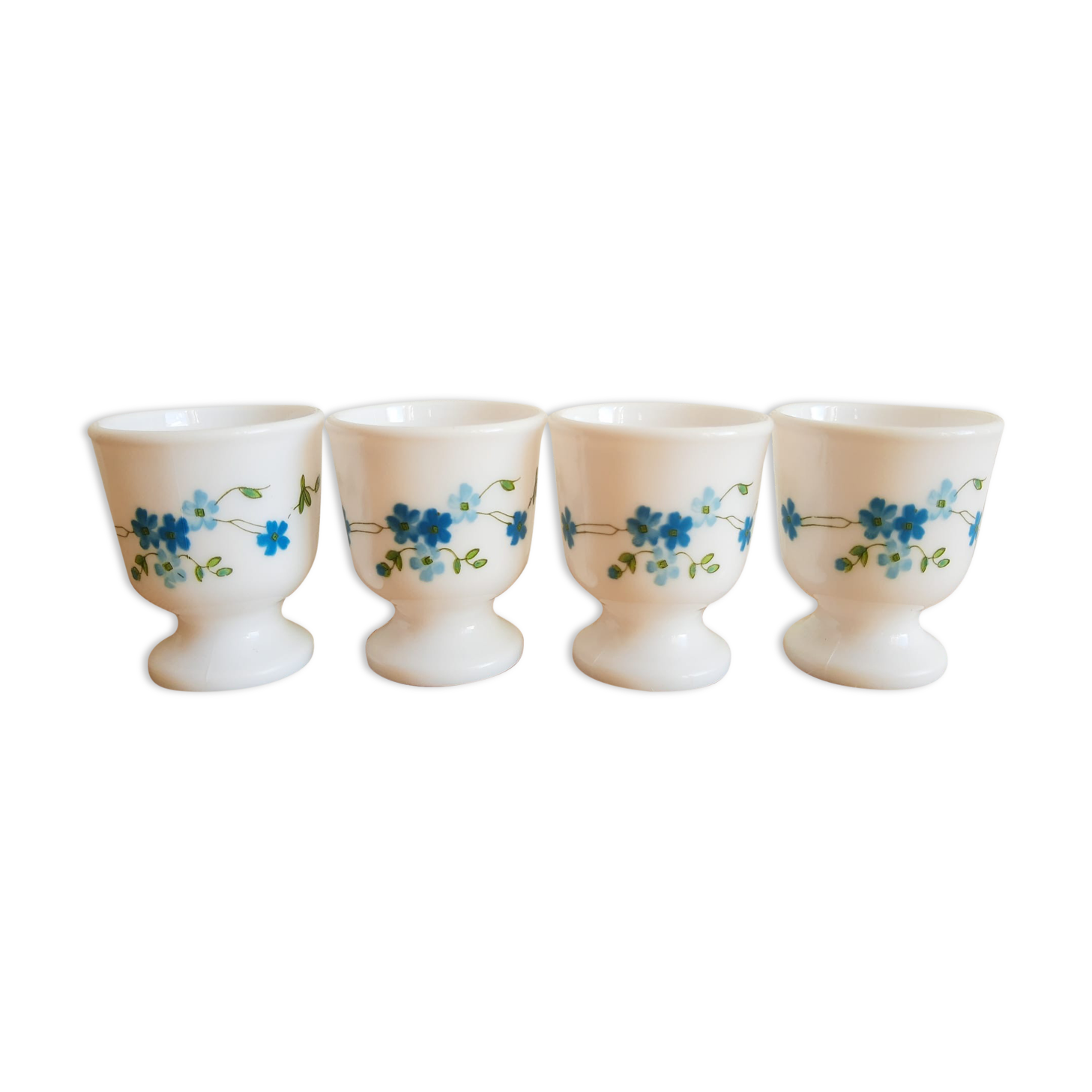 Lot de 4 coquetiers Arcopal modèle myosotis veronica vintage