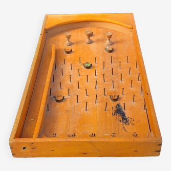 Old wood pinball game " bagatelle "