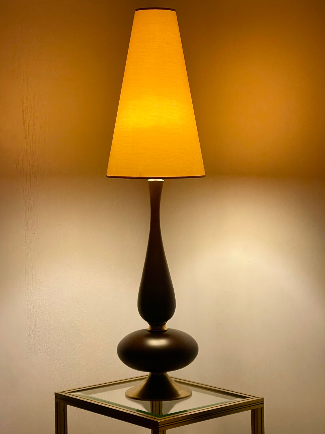 Vintage lamp from the 1980s.