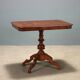 Petite table ancienne en noyer avec incrustations, Italie, XXe siècle