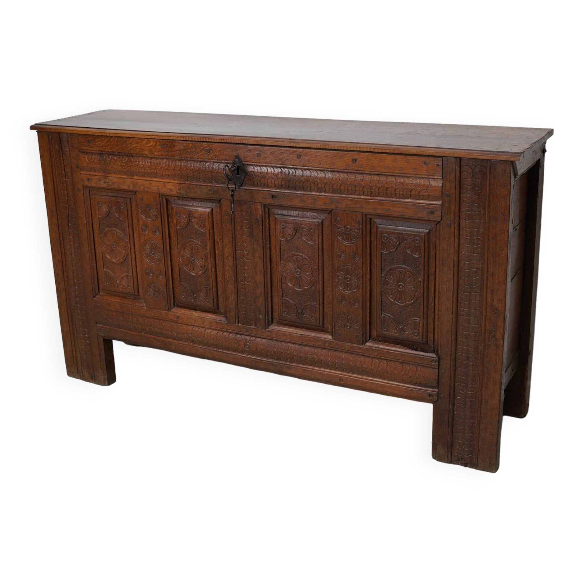 Commode / table d'appoint en chêne sculpté hollandais du milieu du XVIIIe siècle