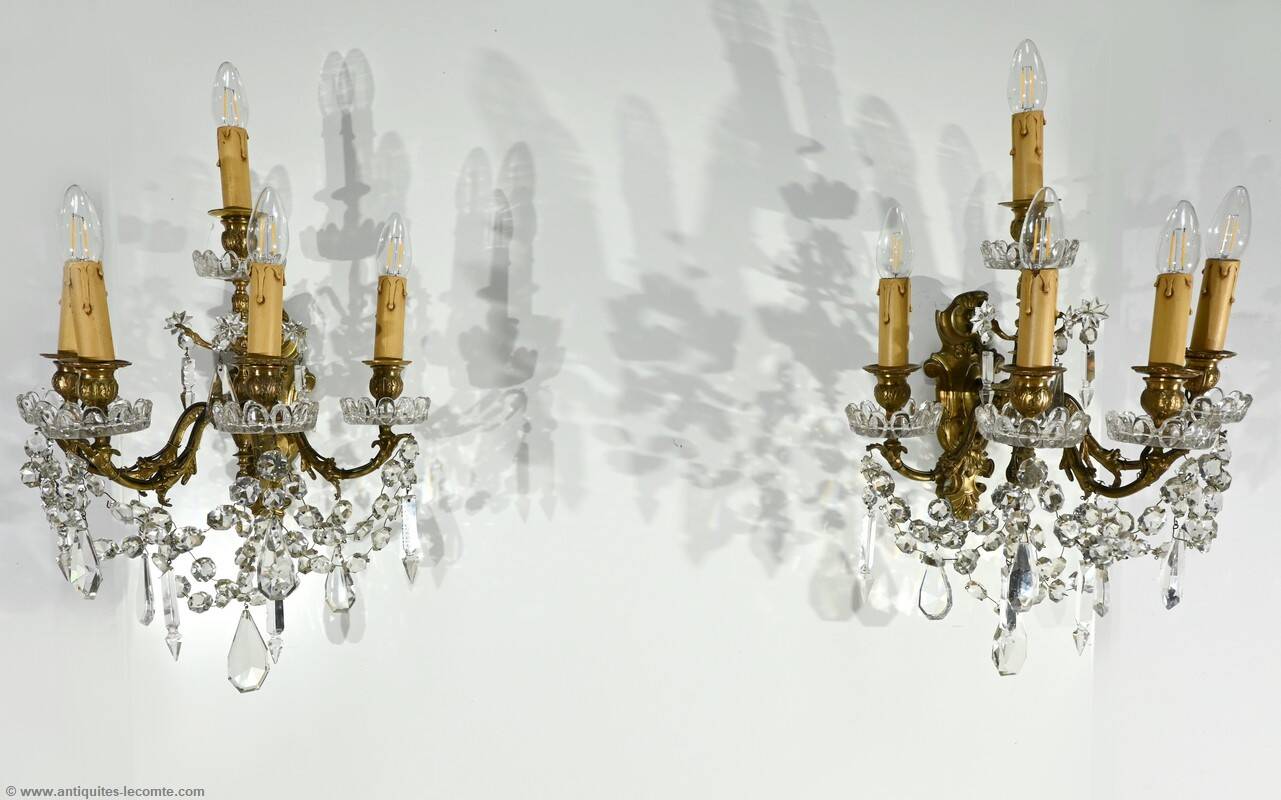 Bronze and Crystal Wall Lights with Pendants, Louis XV style – Late 19th century