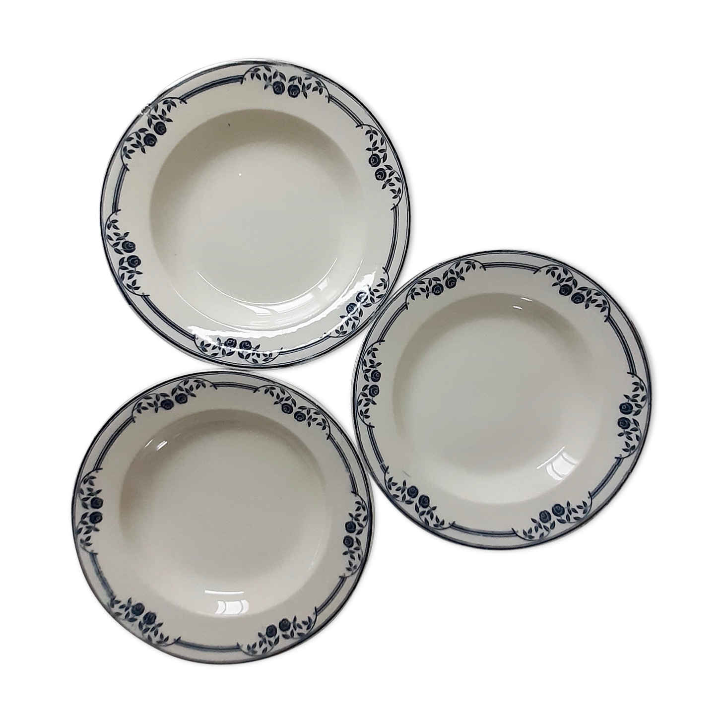 Lot de 3 assiettes creuses Terre de Fer modèle Saussure