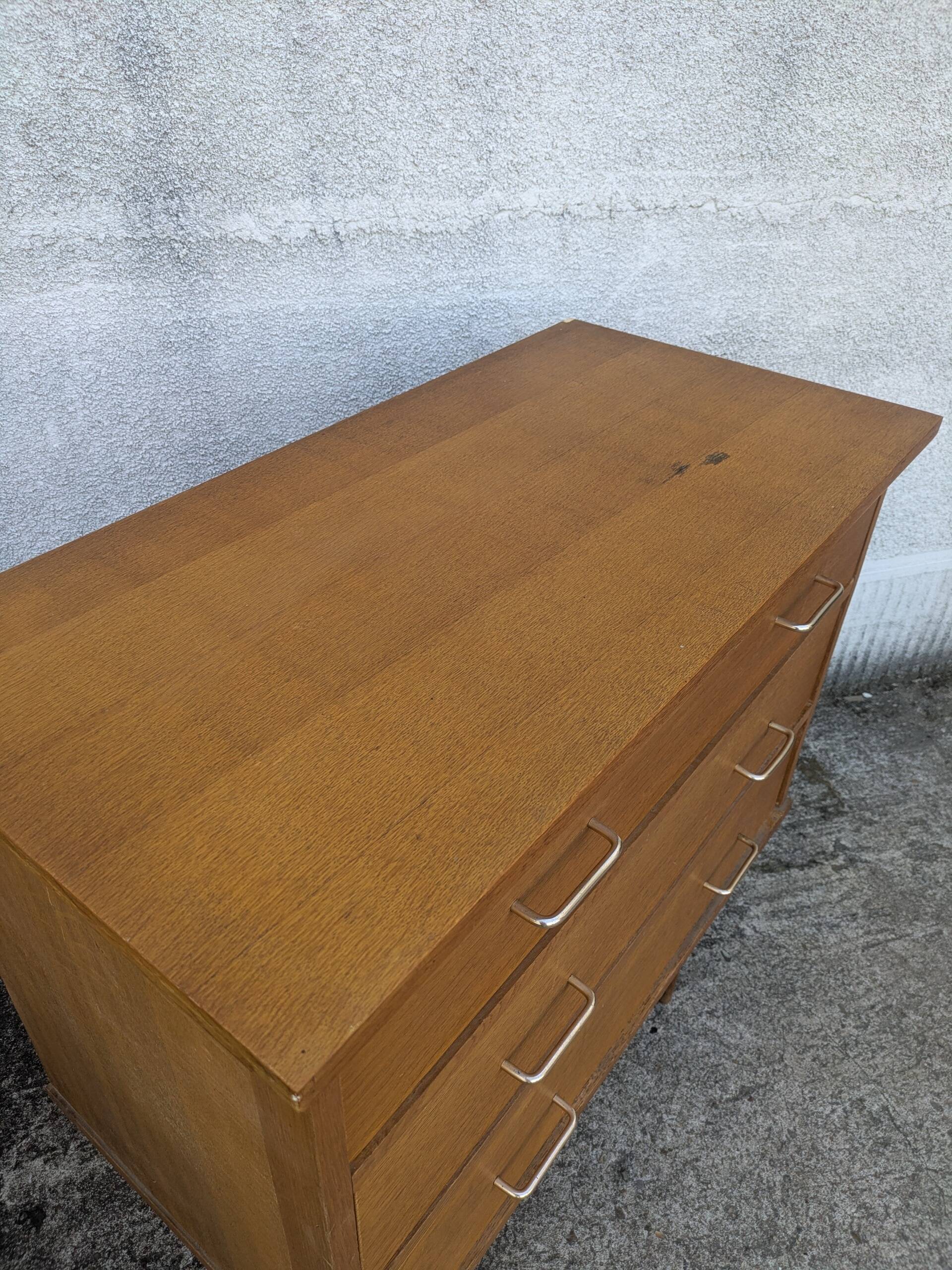Vintage chest of drawers