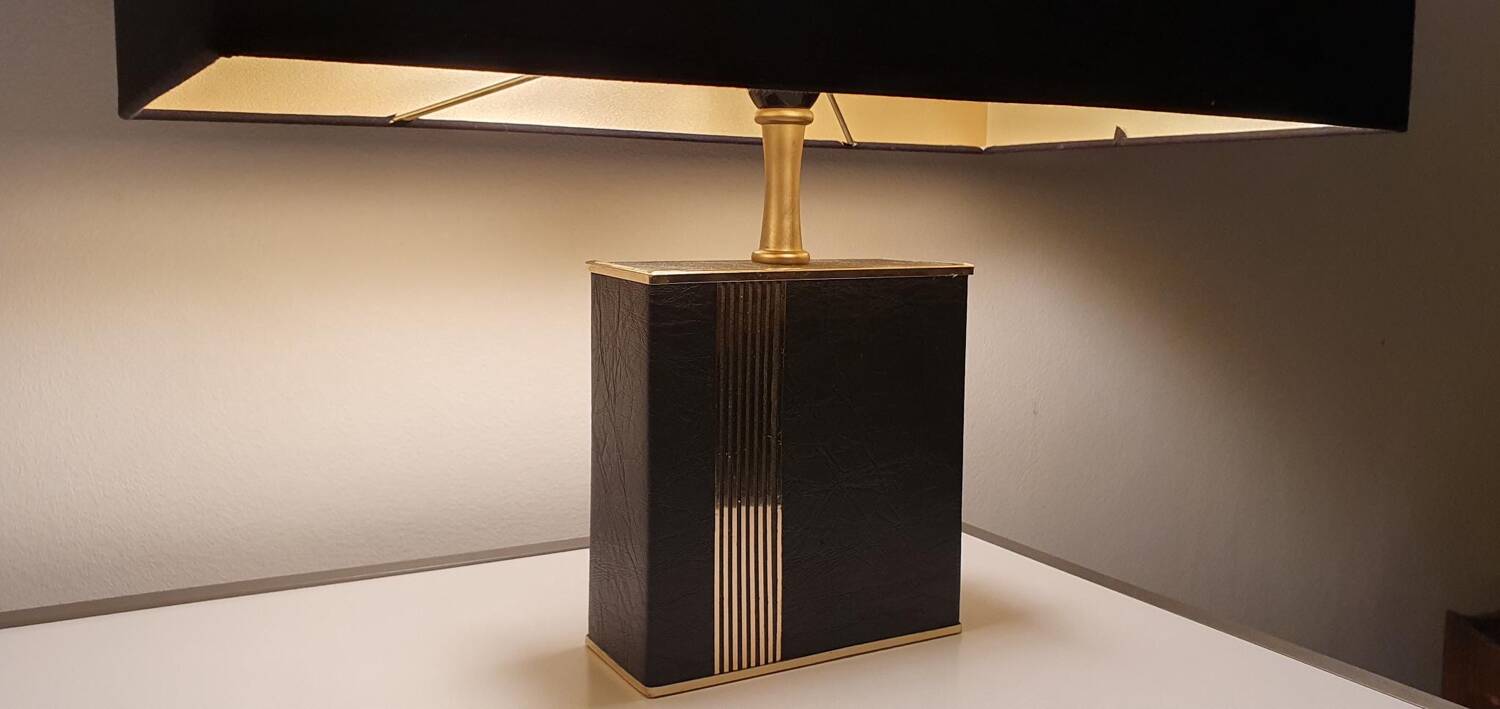 Lampe années 70 en laiton doré et cuir noir