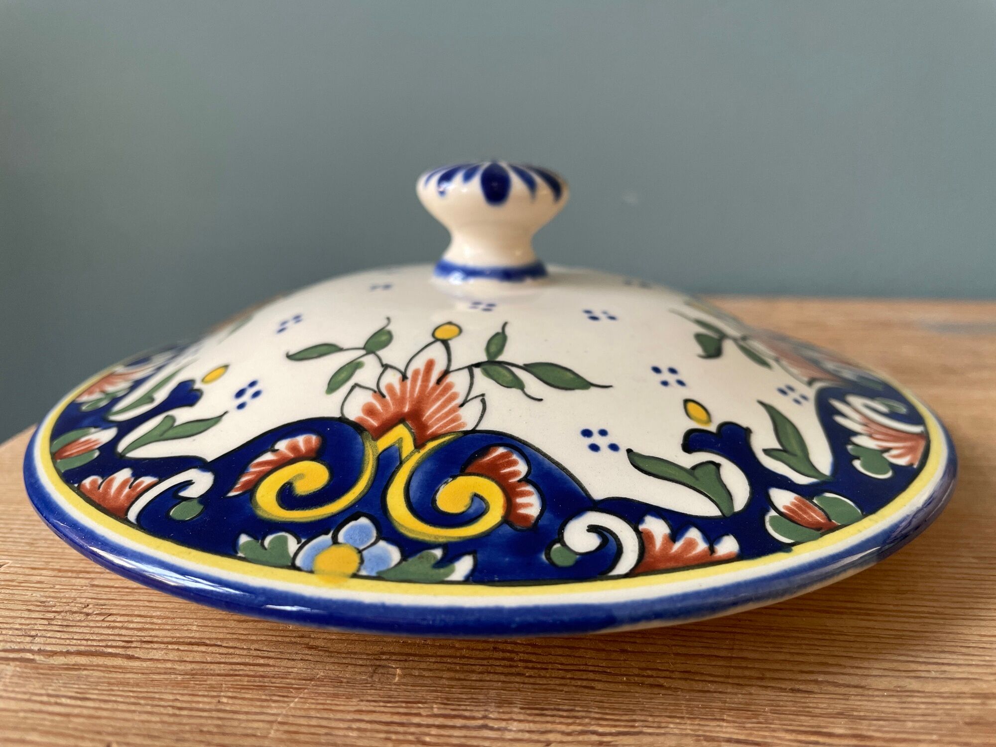 Soup pot in earthenware Vieux Rouen handmade