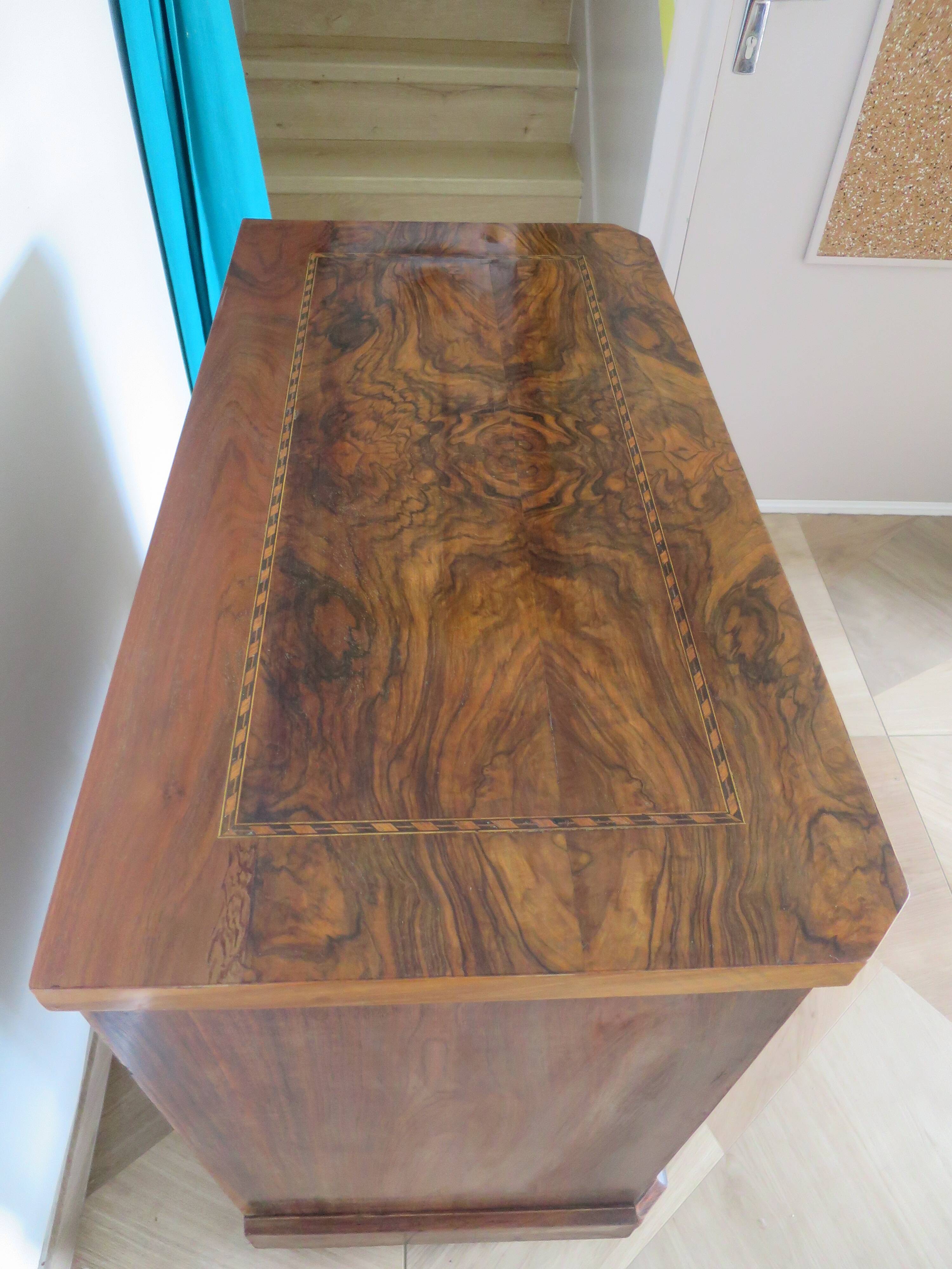 Antique oak burr chest of drawers - 4 drawers - marquetry inlay from the early 21st century