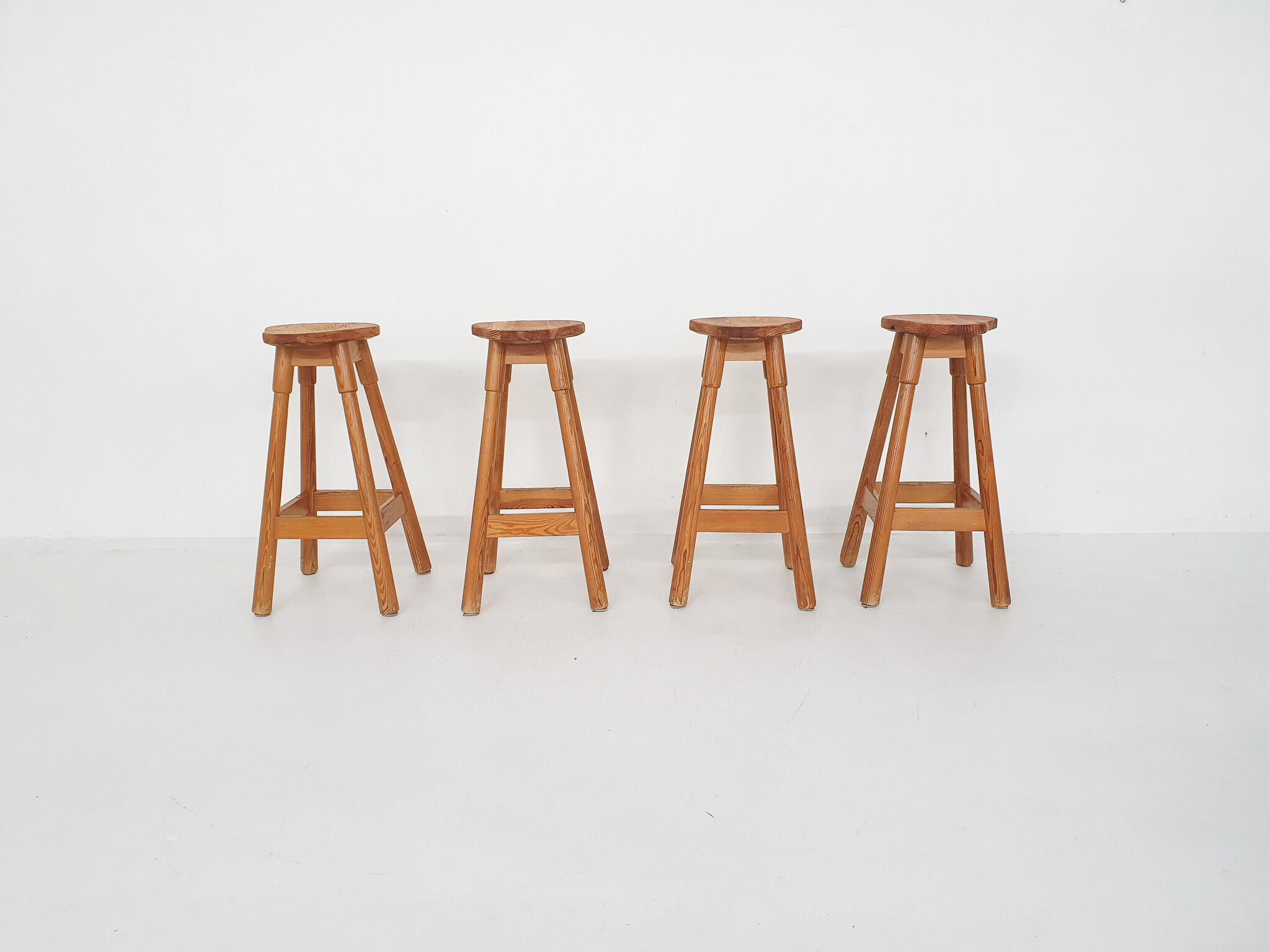 Scandinavian modern pinewood bar stools 1970's