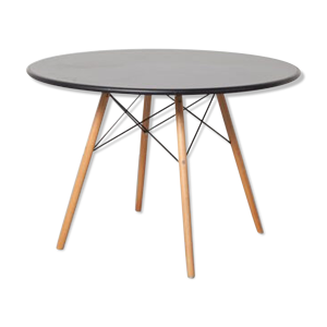 Table à manger noire