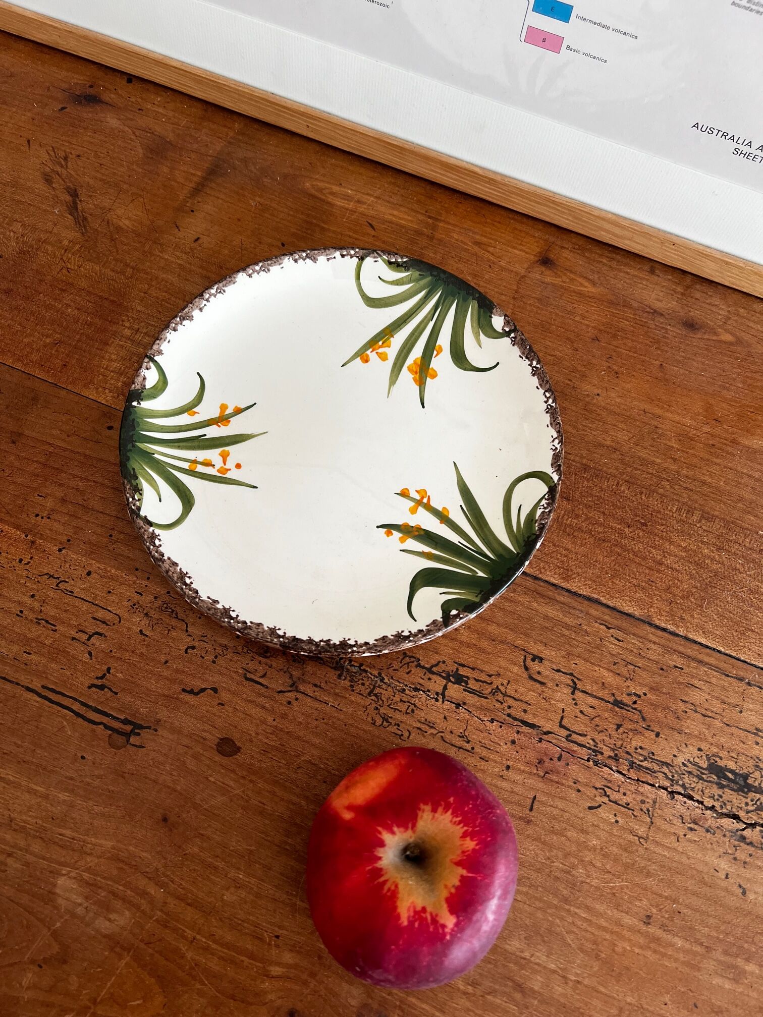 Floral pattern dessert plate